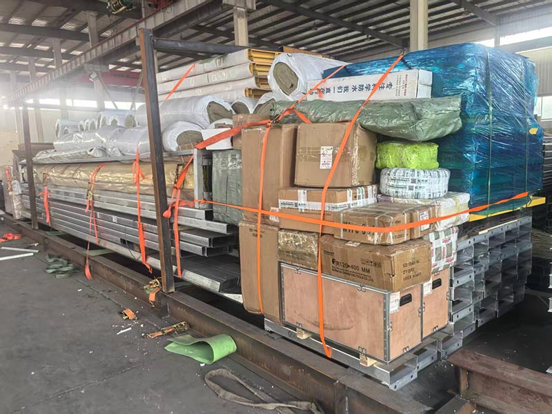 Novice o pošiljkah jeklenih konstrukcij po meri Mayotte