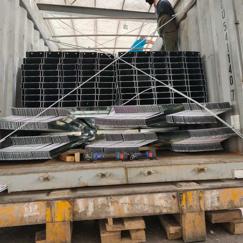 Zakaj so gredi za jeklene konstrukcije bistvenega pomena za sodobne gradbene projekte