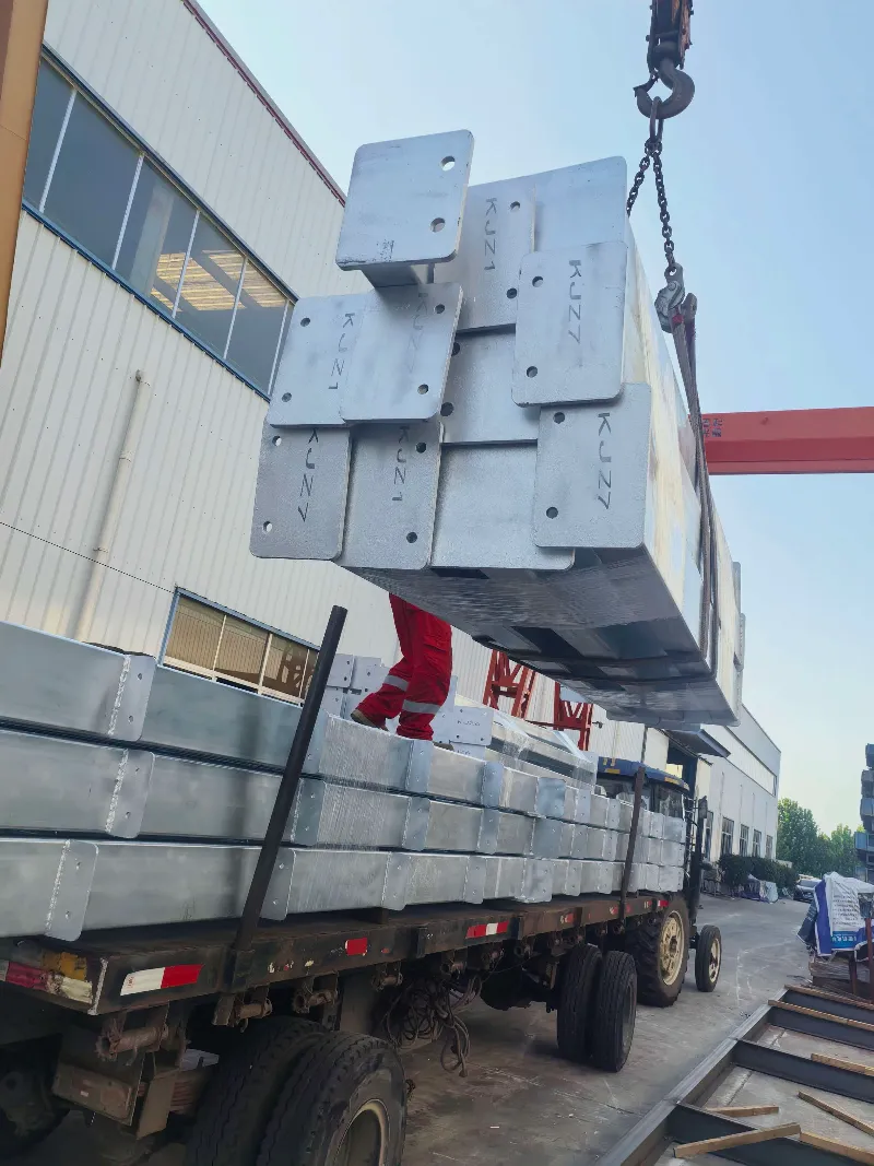 Odplujemo proti novim obzorjem! Qingdao Liweiyuan Steel Structure uspešno pošilja komponente za projekt logističnega skladišča v Urugvaju